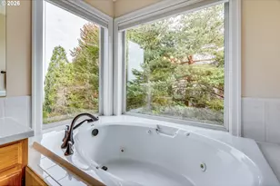 8056 SE 141st Ave, Portland, OR 97236 - Photo 24