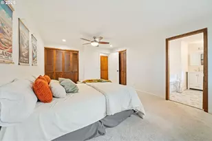 7130 SW Shady Ln, Portland, OR 97223 - Photo 16