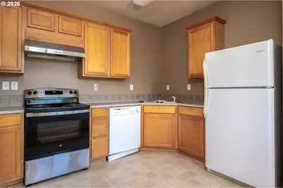 6710 SE 81st Ave, Portland, OR 97206 - Photo 6