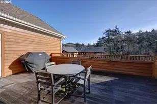 123 S Hemlock St, Cannon Beach, OR 97110 - Photo 22