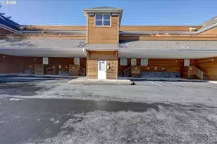 123 S Hemlock St, Cannon Beach, OR 97110 - Photo 2