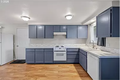 775 54th St, Springfield, OR 97478 - Photo 4