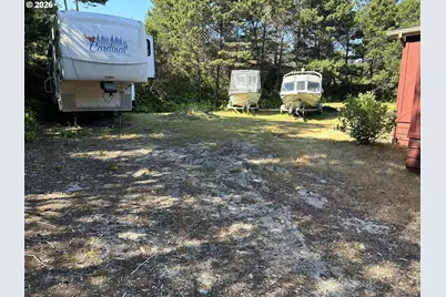 88282 Elmont Dr, Florence, OR 97439 - Photo 6