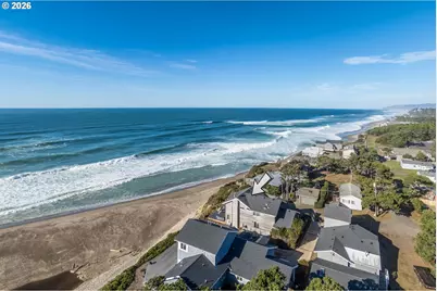 380 Pearl St, Lincoln Beach, OR 97388 - Photo 8