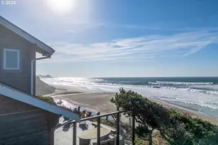 380 Pearl St, Lincoln Beach, OR 97388 - Photo 14