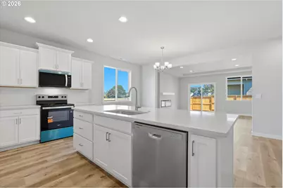 619 S 5th St, Carlton, OR 97111 - Photo 8