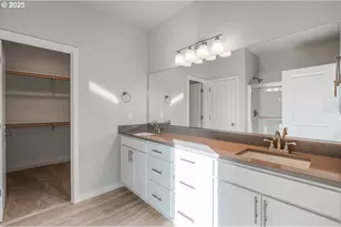 619 S 5th St, Carlton, OR 97111 - Photo 6