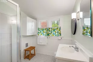 775 W 11th Ave, Eugene, OR 97402 - Photo 28