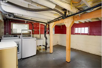775 W 11th Ave, Eugene, OR 97402 - Photo 30