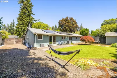 828 NW Forest St, Hillsboro, OR 97124 - Photo 28