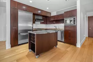 1001 NW Lovejoy St, Portland, OR 97209 - Photo 8