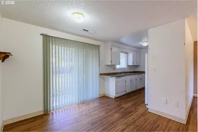 165 E Rosewood Ave, Eugene, OR 97404 - Photo 10