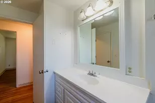 165 E Rosewood Ave, Eugene, OR 97404 - Photo 22