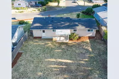 165 E Rosewood Ave, Eugene, OR 97404 - Photo 42