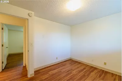 165 E Rosewood Ave, Eugene, OR 97404 - Photo 30