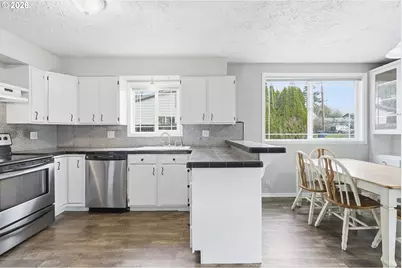 1401 Pierce St, Oregon City, OR 97045 - Photo 14