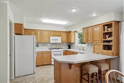 315 Edgewood Dr, Silverton, OR 97381 - Photo 22
