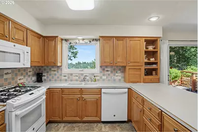 315 Edgewood Dr, Silverton, OR 97381 - Photo 26