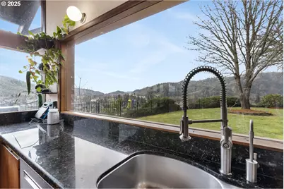 141 Umpqua College Rd, Roseburg, OR 97470 - Photo 14