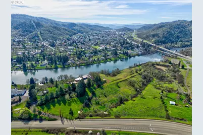 141 Umpqua College Rd, Roseburg, OR 97470 - Photo 40