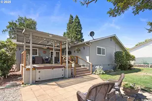 1359 Quail Ln, Roseburg, OR 97471 - Photo 32