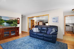 1359 Quail Ln, Roseburg, OR 97471 - Photo 8