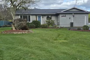 1359 Quail Ln, Roseburg, OR 97471 - Photo 1