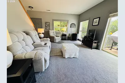 17166 Mountain Dr, Brookings, OR 97415 - Photo 12