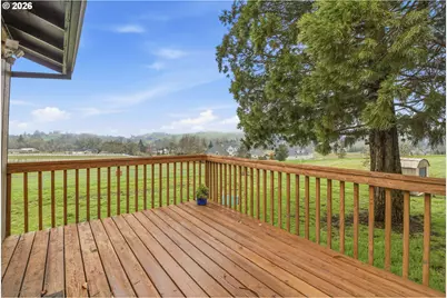 270 Glenwood Ct, Roseburg, OR 97471 - Photo 4
