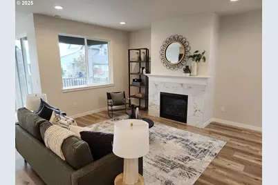 2920 Olympic St #23, Woodburn, OR 97071 - Photo 4