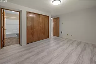5211 SW 19th Dr, Portland, OR 97239 - Photo 24