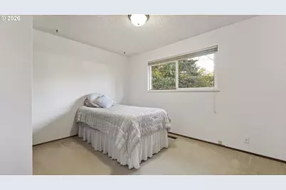 816 NE 193rd Ave, Portland, OR 97230 - Photo 18