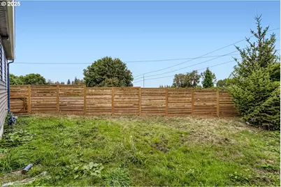 4205 NE Highland Ct, Portland, OR 97218 - Photo 24