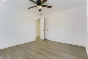 4205 NE Highland Ct, Portland, OR 97218 - Photo 16