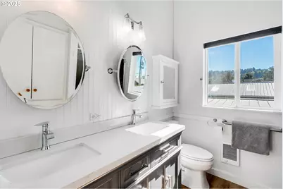 250 N Harbor St, Rockaway Beach, OR 97136 - Photo 18