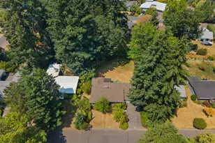 12115 SW Faircrest St, Portland, OR 97225 - Photo 38