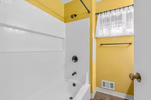 12115 SW Faircrest St, Portland, OR 97225 - Photo 20