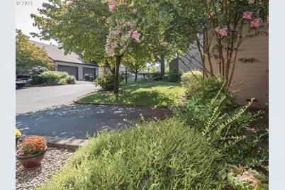 12605 NE Shaver St, Portland, OR 97230 - Photo 4