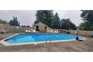 12605 NE Shaver St, Portland, OR 97230 - Photo 36