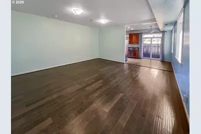 1514 SE 117th Ave, Portland, OR 97216 - Photo 8