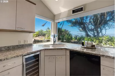 1360 Pacific St, Cannon Beach, OR 97110 - Photo 28