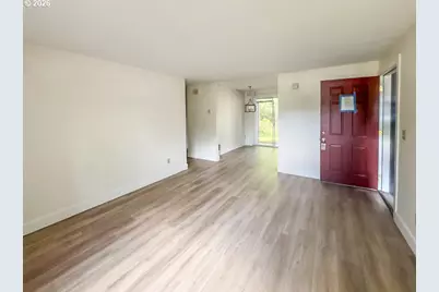 650 SW Meadow Dr, Beaverton, OR 97006 - Photo 4