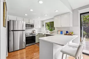 8524 SW 10th Ave, Portland, OR 97219 - Photo 20