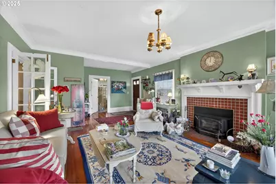 648 W Main St, Carlton, OR 97111 - Photo 10