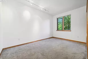 1030 NW Johnson St, Portland, OR 97209 - Photo 28