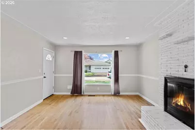 1725 Grant St NE, Salem, OR 97301 - Photo 6