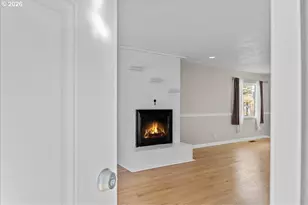 1725 Grant St NE, Salem, OR 97301 - Photo 4