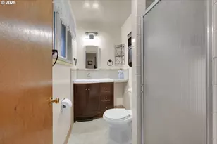 2617 Fulton St, Albany, OR 97322 - Photo 16