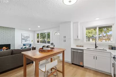 3870 SE Walnut St, Hillsboro, OR 97123 - Photo 10