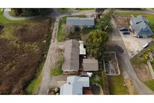 2031 Kincheloe Ln, Myrtle Point, OR 97458 - Photo 6